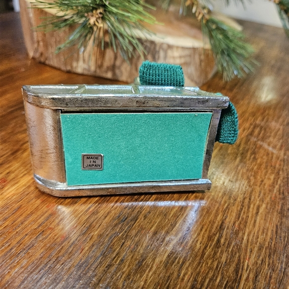 Vintage Silver Plate Christmas Panda Candle Holder - Picture 13 of 13